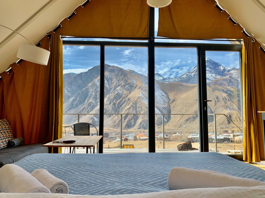 Kazbegi View主图