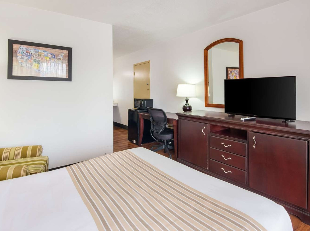 Econo Lodge Marion I-81主图