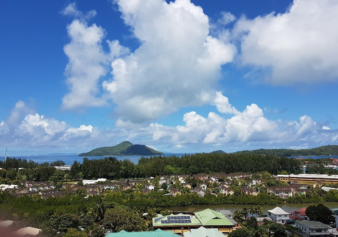 The Ridge Residence主图