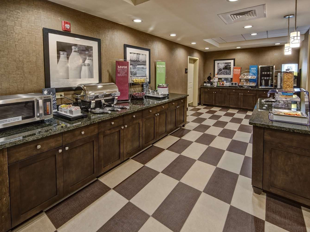 Hampton Inn Indianola主图