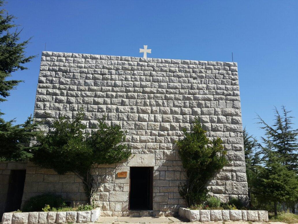 Saint Charbel Tomb景点图片