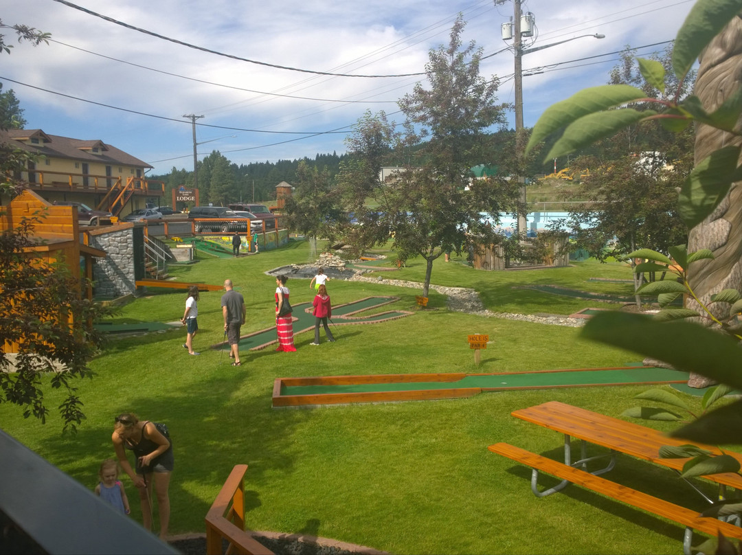 Elizabeth Lake Lodge Mini Golf景点图片