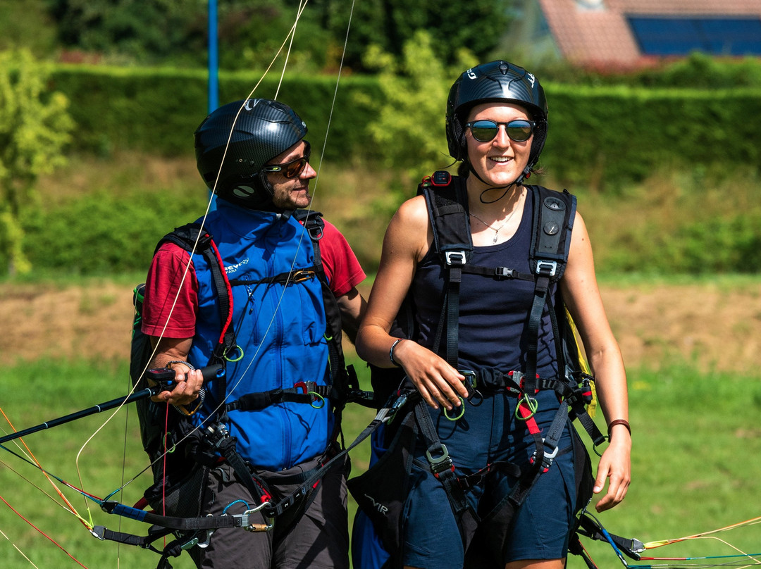 Prevol Parapente-Saint-Hilaire必去景点