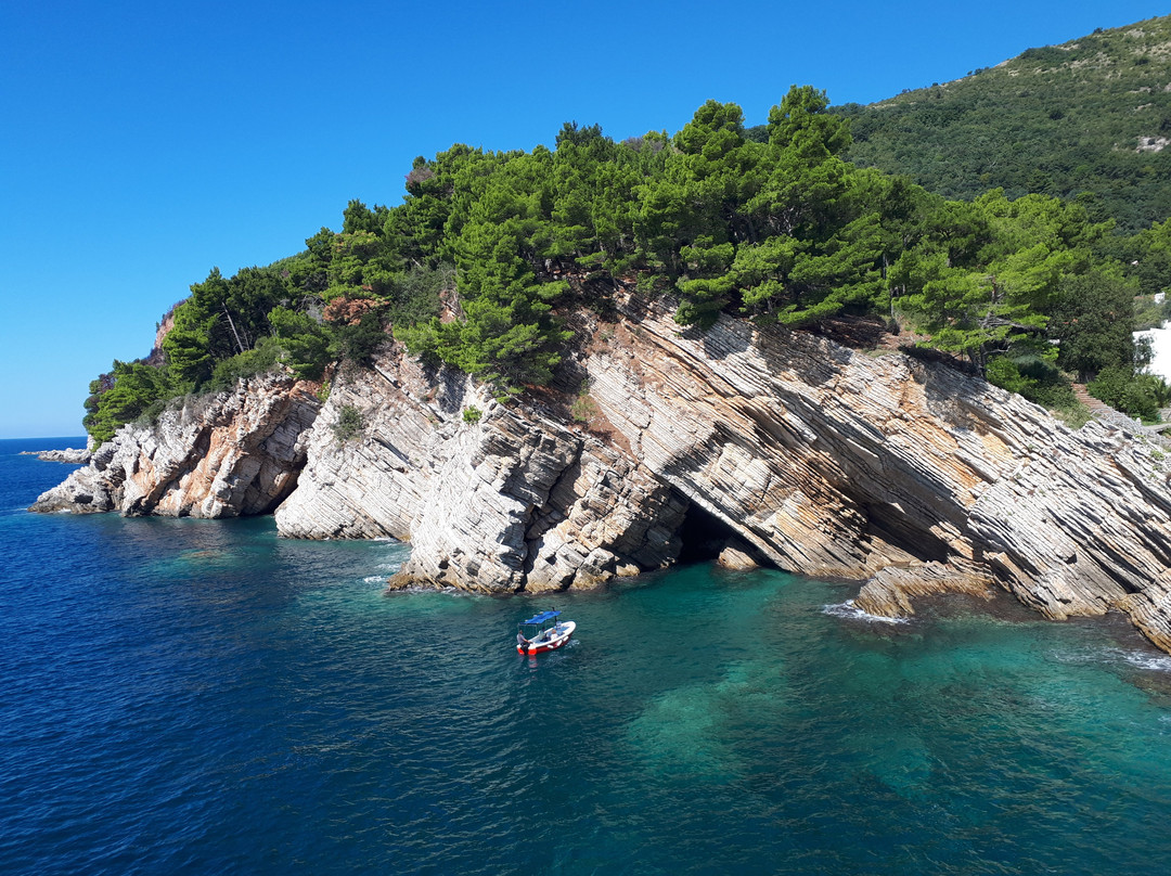 Petrovac Quay景点图片