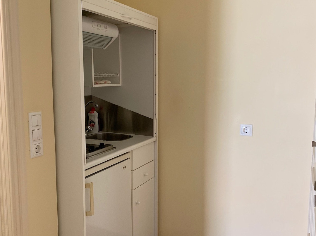 Alkionides Pension主图