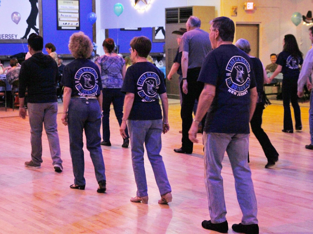 Line Dancing in Rockaway景点图片
