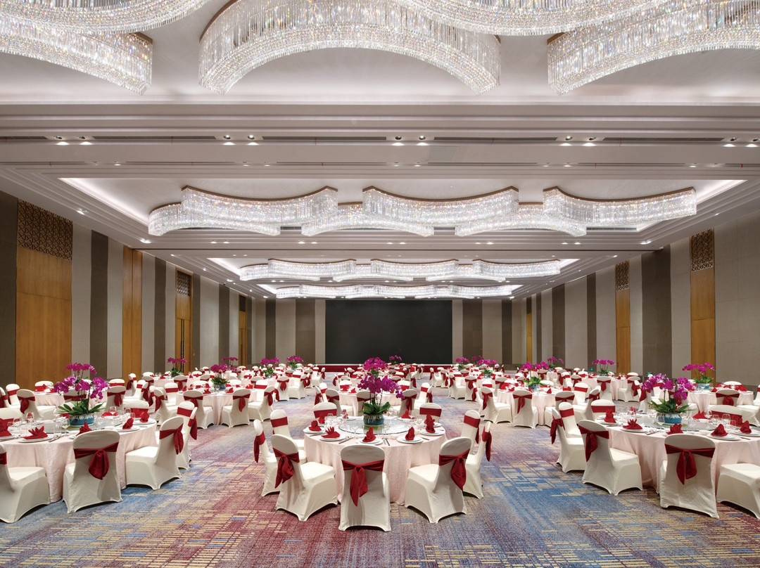 湖州皇冠假日酒店主图