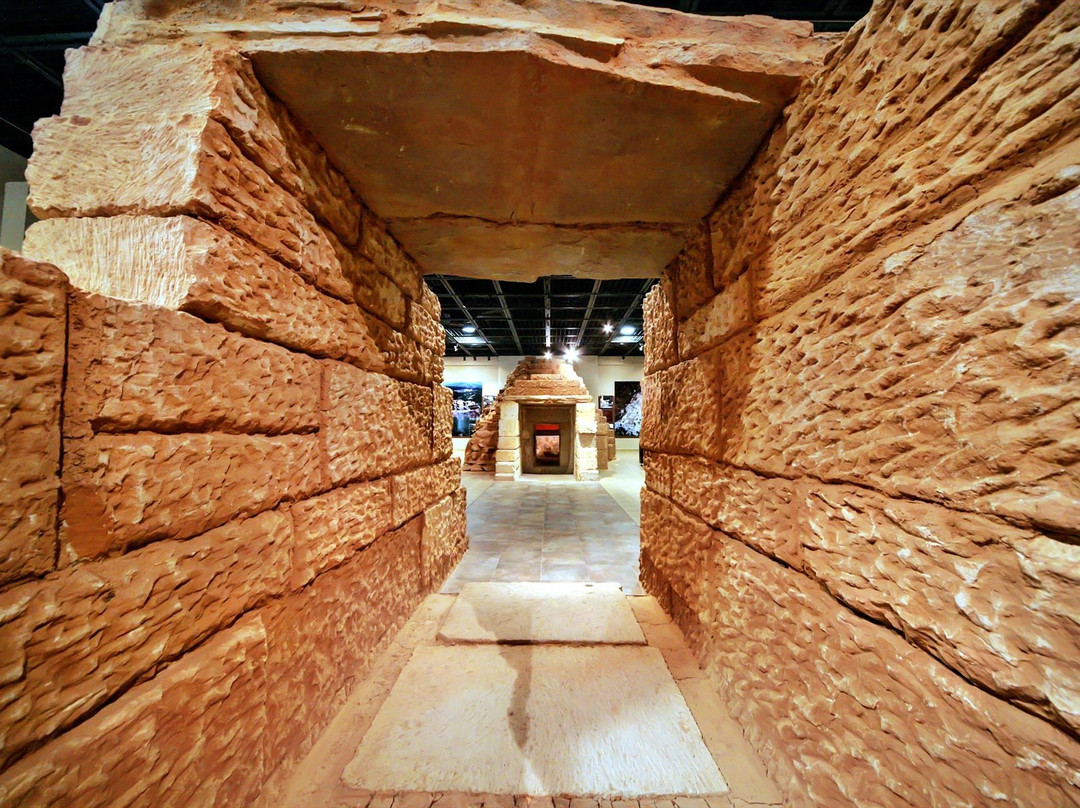 Thracian Tomb of Alexandrovo-Aleksandrovo必去景点