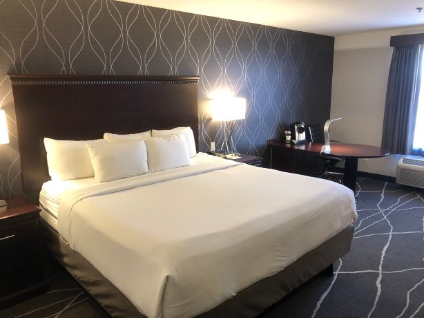 弗雷斯诺河畔公园费尔菲尔德客房及套房-官方