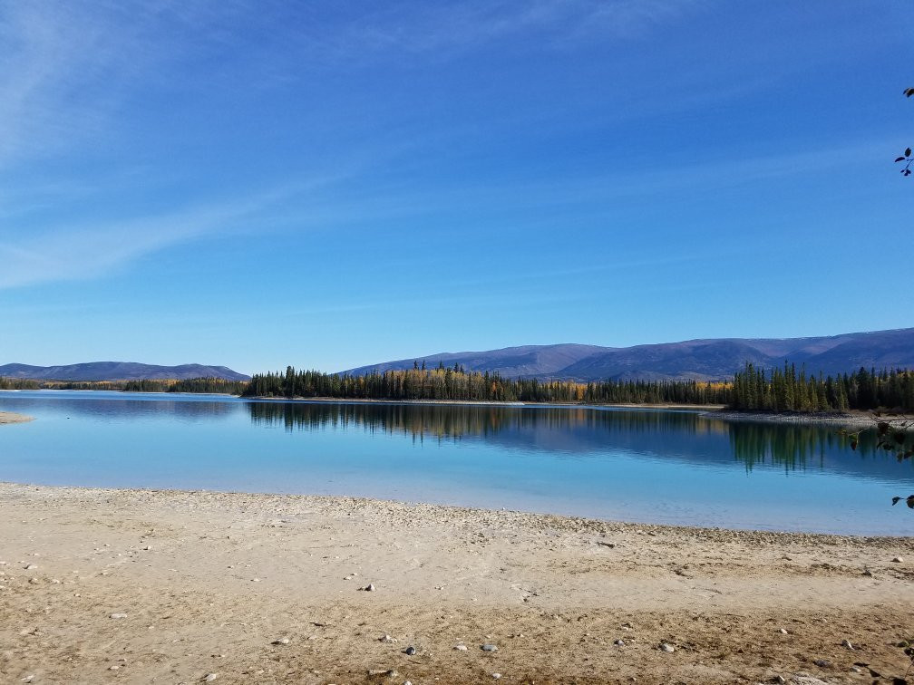 Tā Ch’ilā Provincial Park (Boya Lake)景点图片