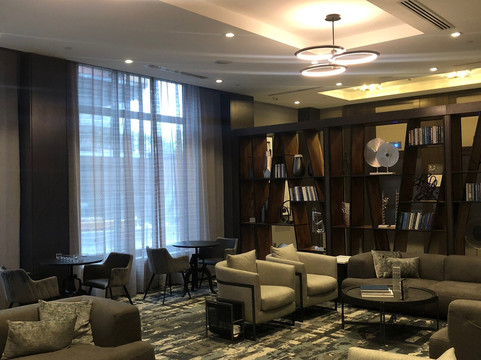 波士顿昆西智选假日酒店主图