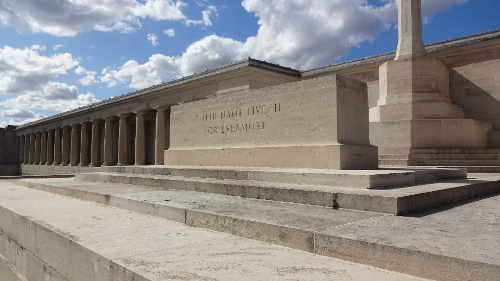 Pozieres Memorial景点图片