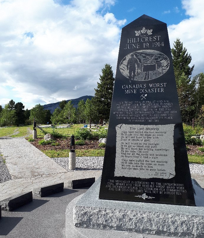 Hillcrest Mine and Cemetery-Crowsnest Pass必去景点