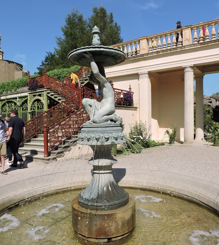 Schlossbrunnen景点图片