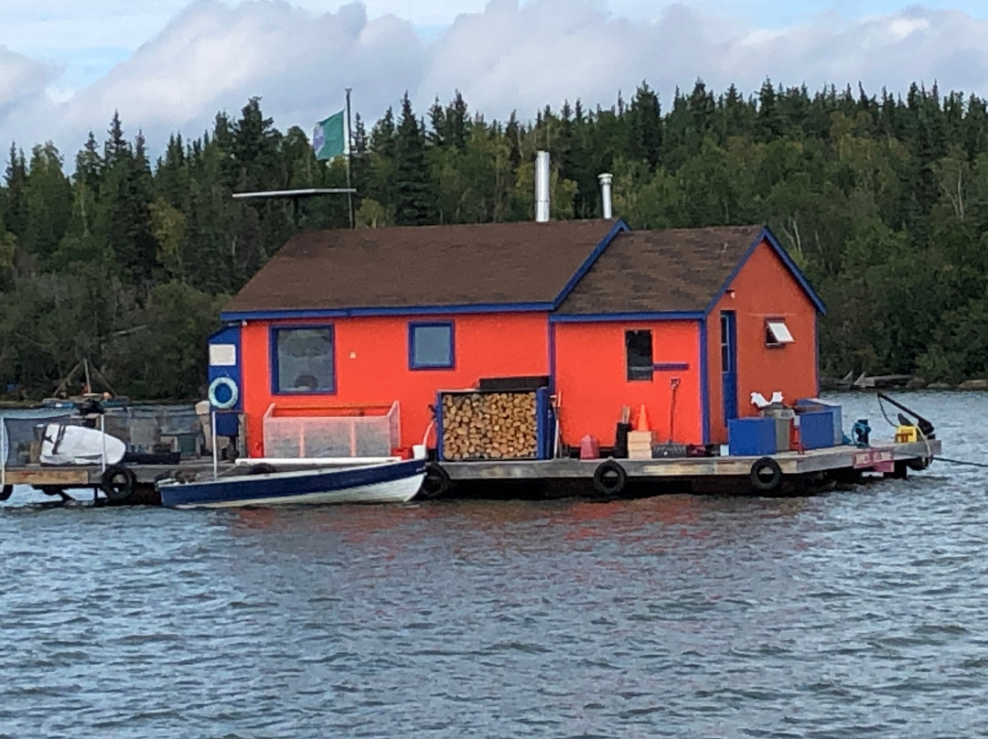 Great Slave Lake Tours-Hay River必去景点