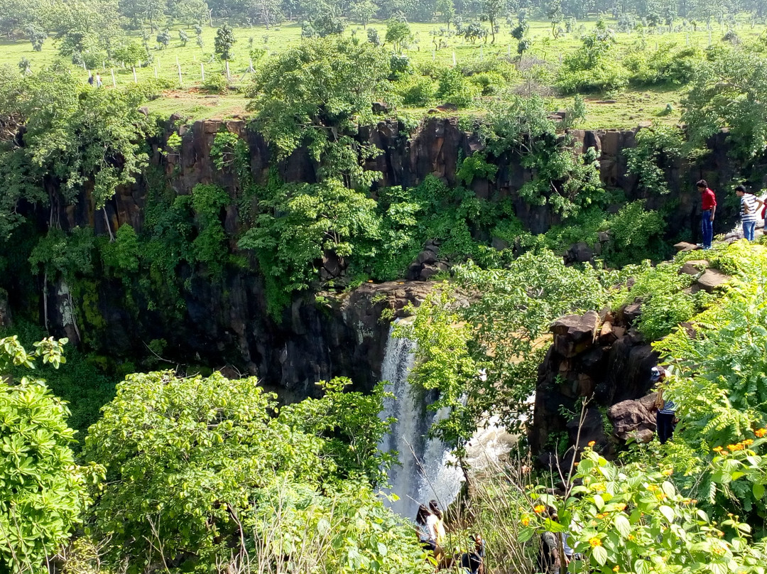 Kukdi Khapa Waterfall景点图片