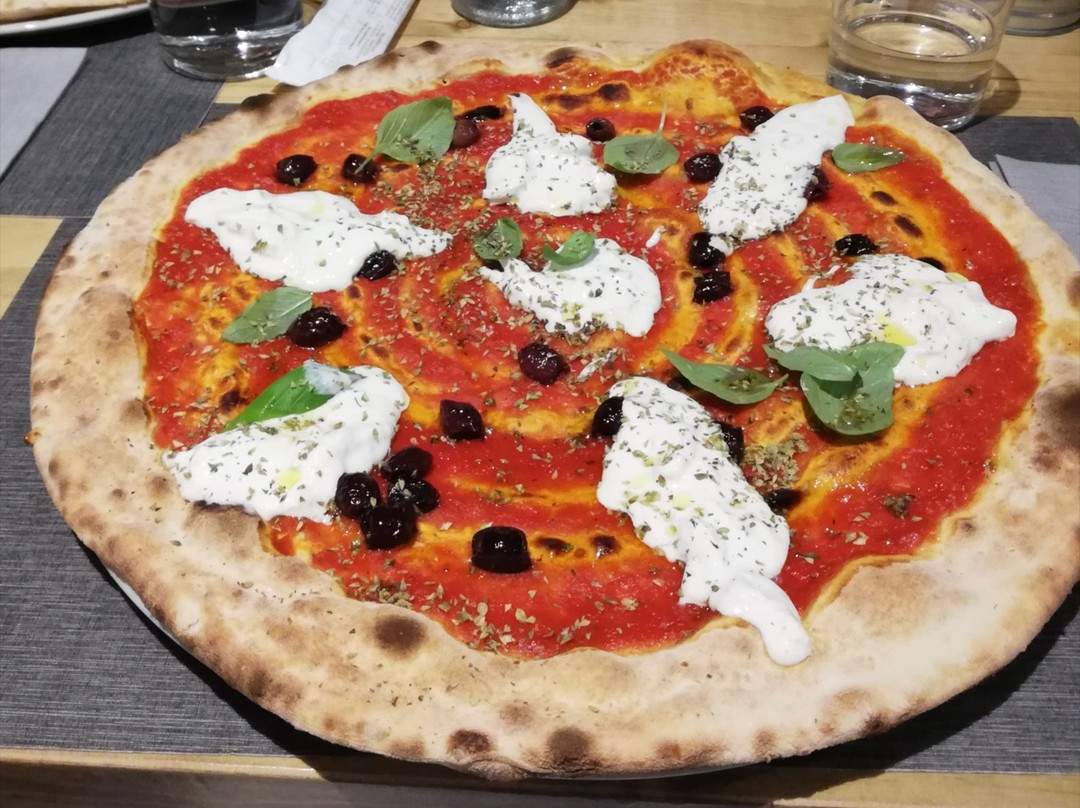 Olsi Pizza E Cucina