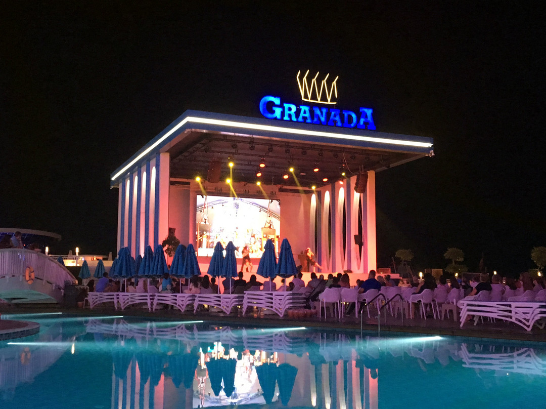 Granada Luxury Beach主图