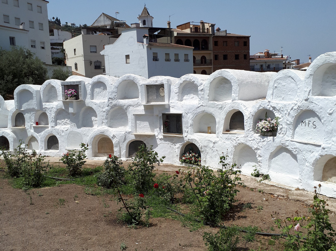 Mirador del Cementerio Redondo景点图片