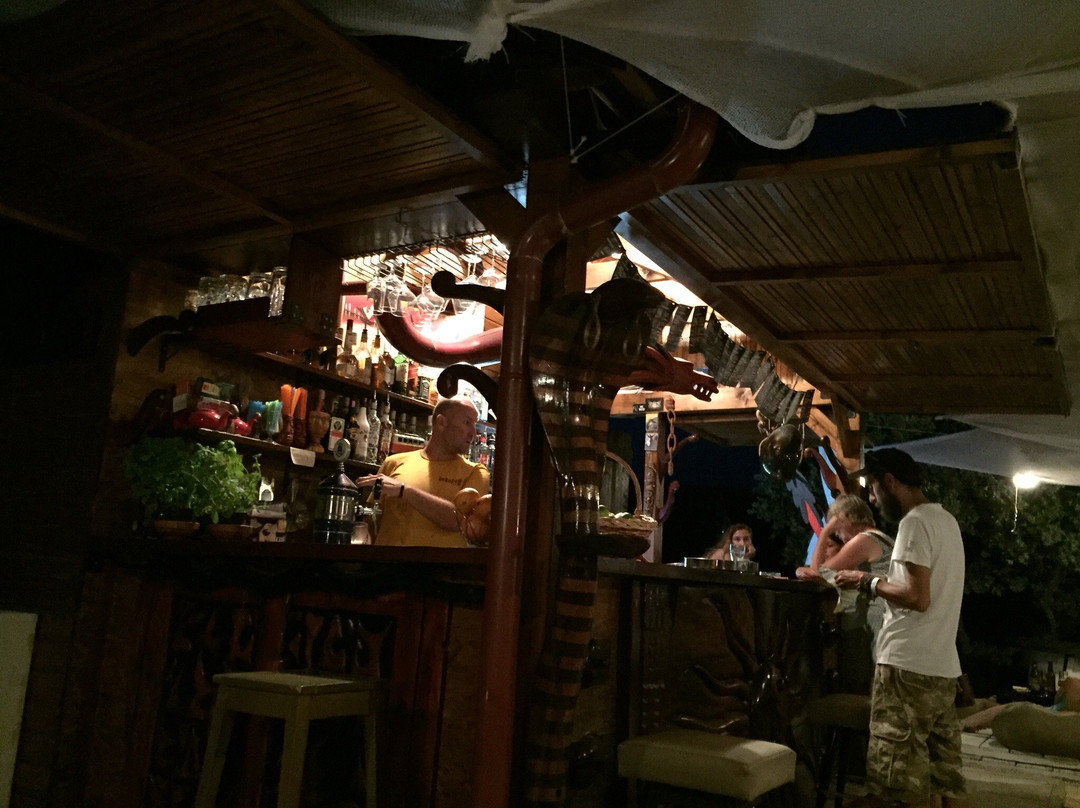 Kokopelli Beach Bar-Simuni必去景点