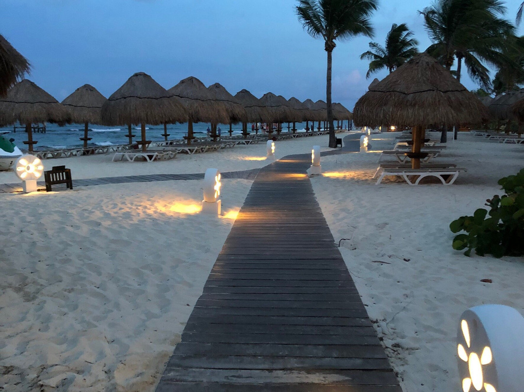 Edificio Playa Paraíso主图