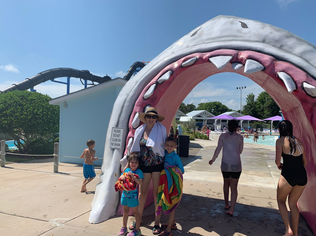 Summer Waves Water Park-吉柯岛必去景点