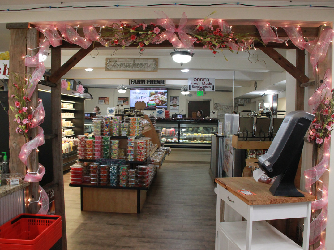 阿卡迪亚餐馆和美食-Martins Country Market