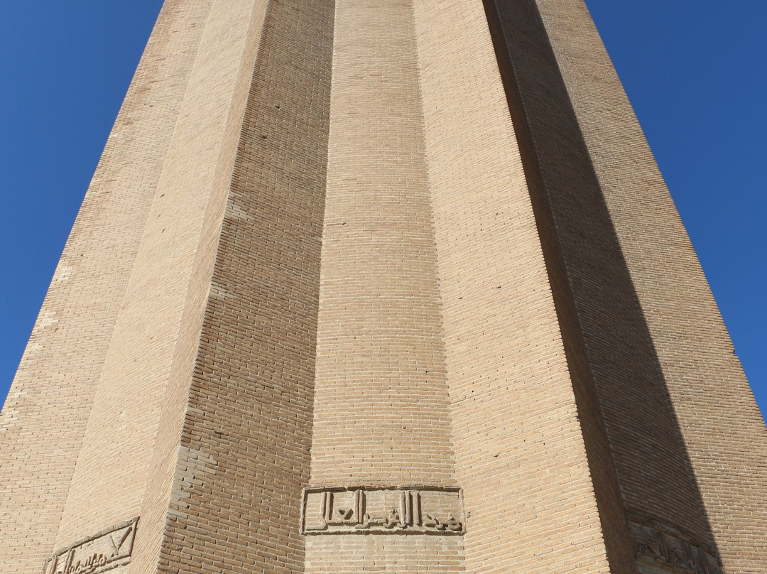 Gonbad-e Qabus Tower景点图片