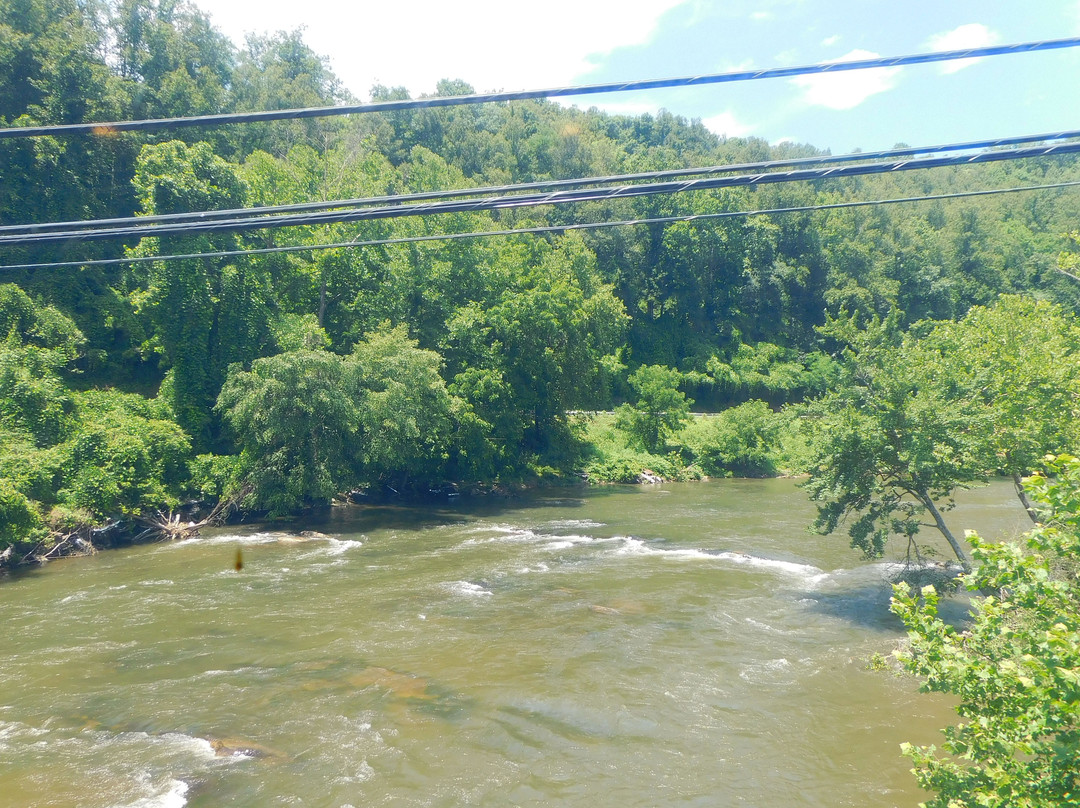 Tuckasegee River景点图片