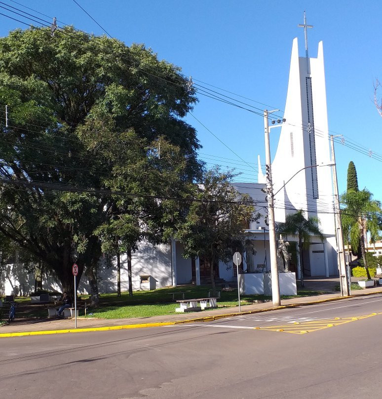 ParóquiaSão Miguel-Dois Irmaos必去景点