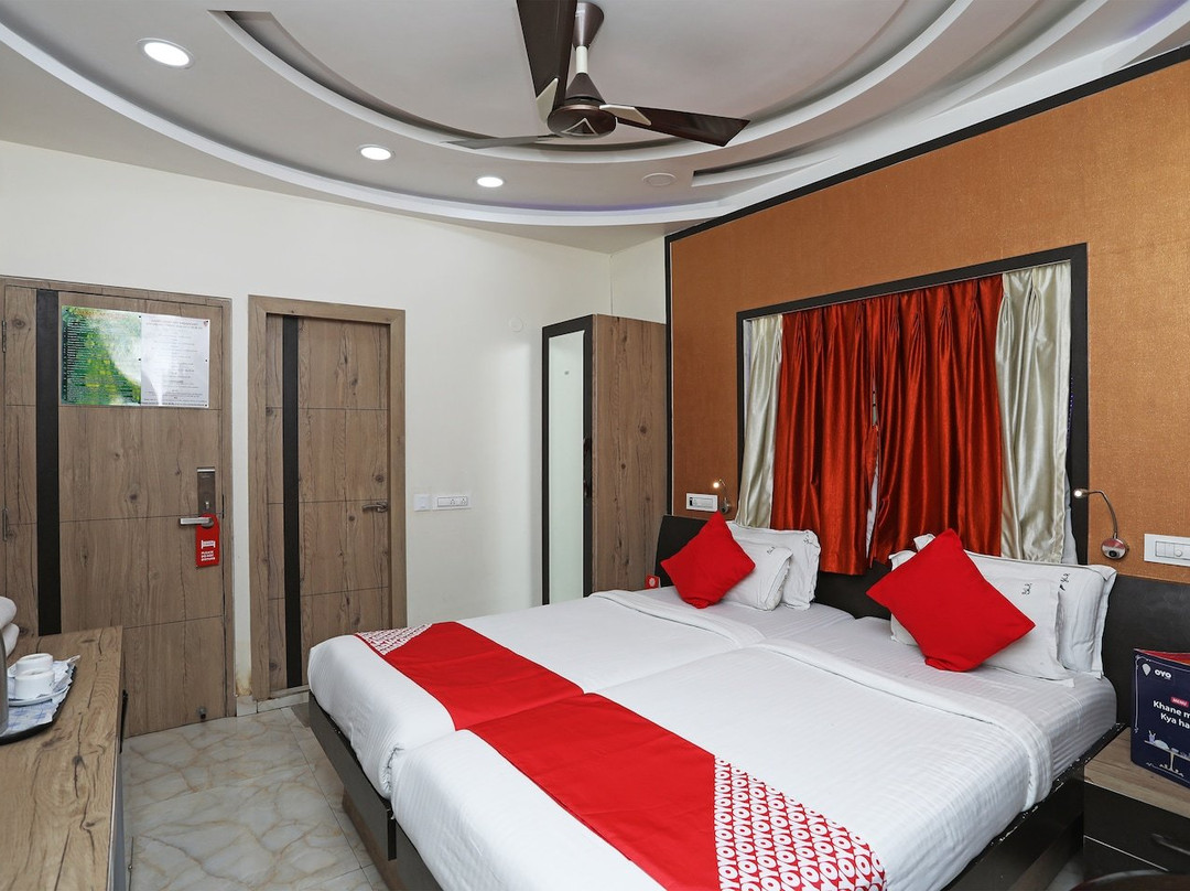 OYO 2038 Hotel Green Leaf Regency主图