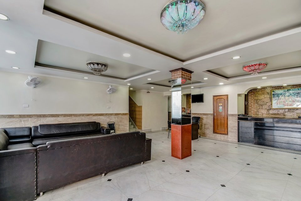 OYO 17109 Hotel Vipul Palace主图