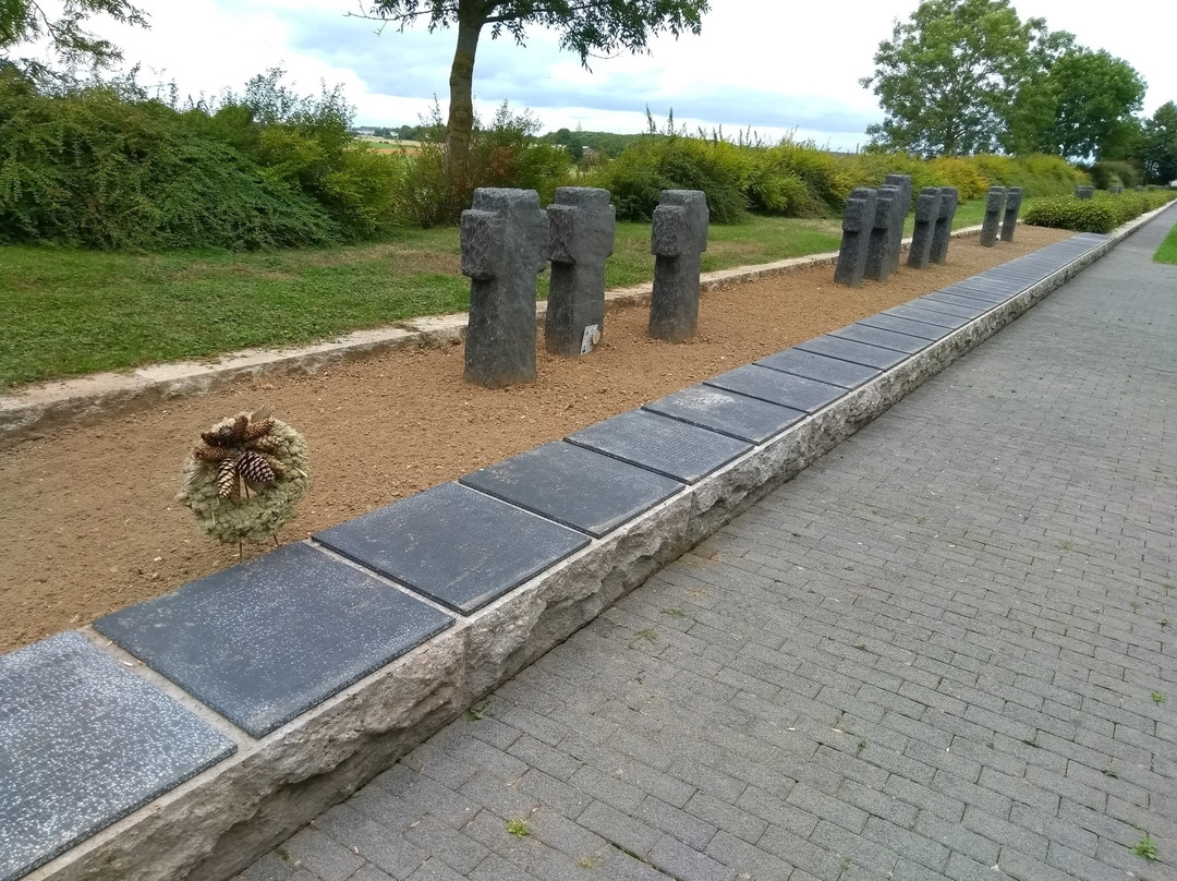 German War Cemetery Saint-Laurent-Blangy景点图片