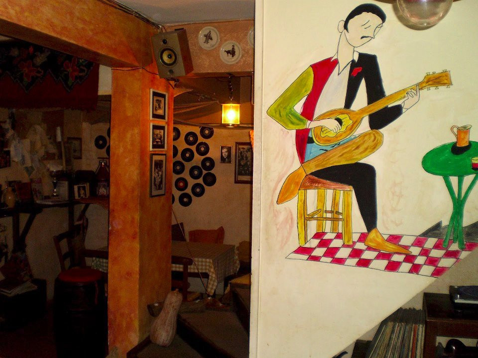 To Tsipouradiko, "Ektos Sxediou & oti Prokypsi"