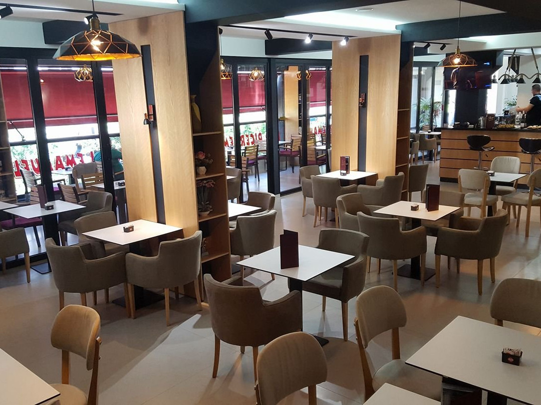 Rinia餐馆和美食-Bar Piceri Emanuel