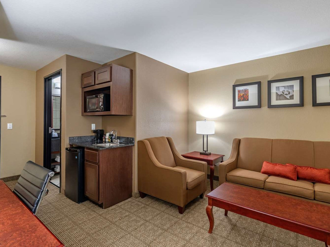 Comfort Suites主图