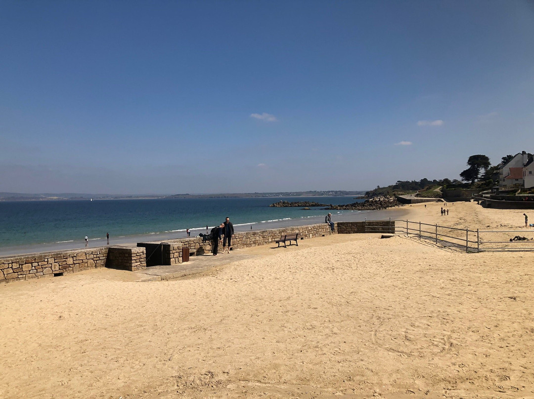 Plage des Sables Blancs景点图片