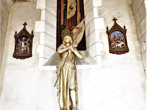 Eglise Notre-Dame-Alloue必去景点