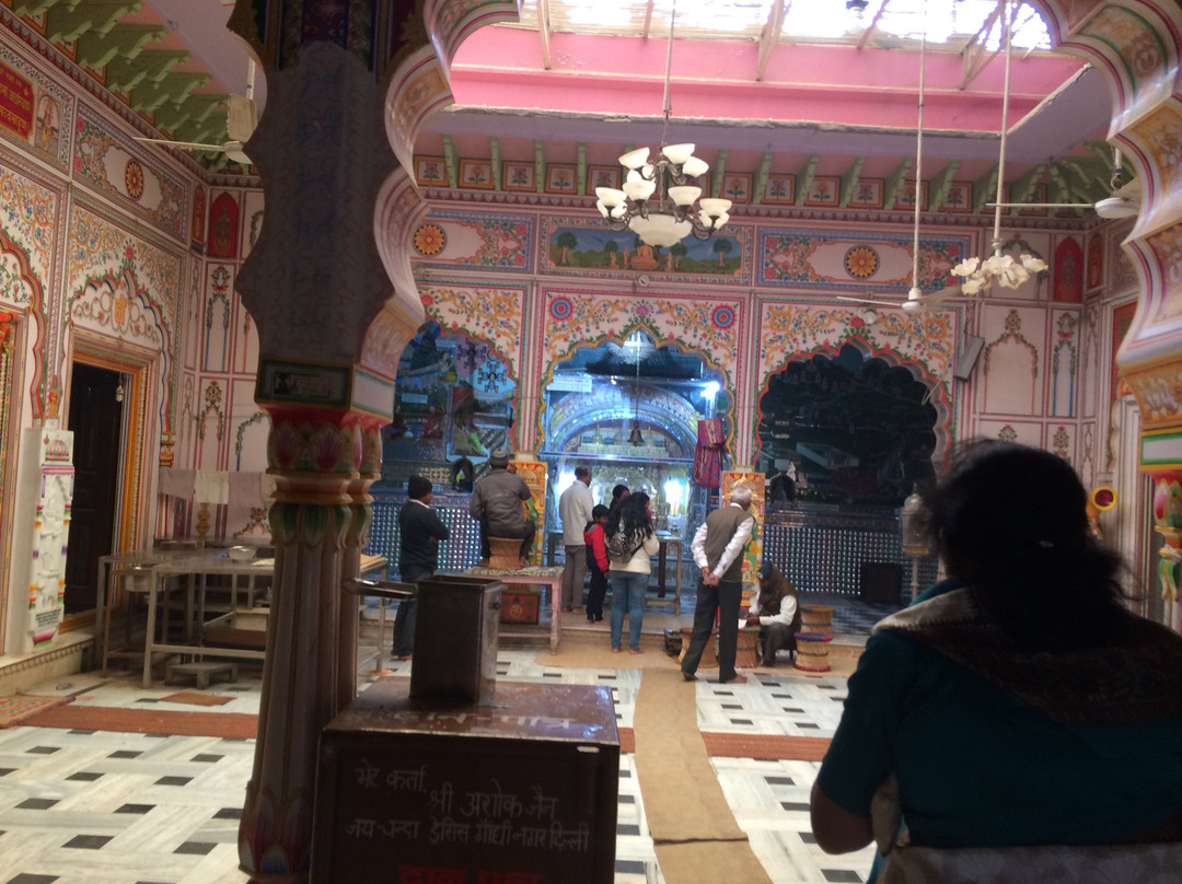 Parasnath Jain Temple景点图片