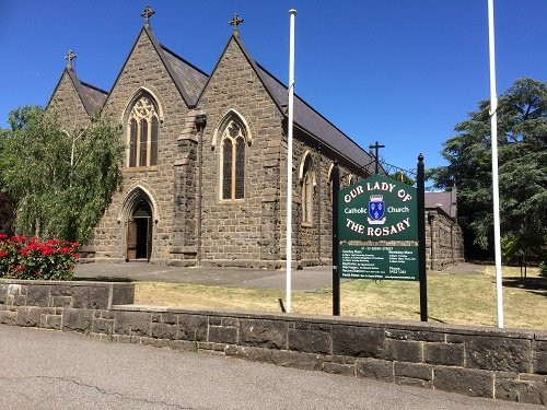 Our Lady of the Rosary Church-凯尼顿必去景点