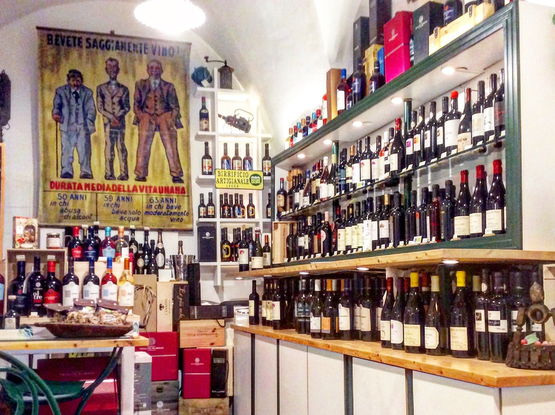 Typicus-奥斯图尼必去景点