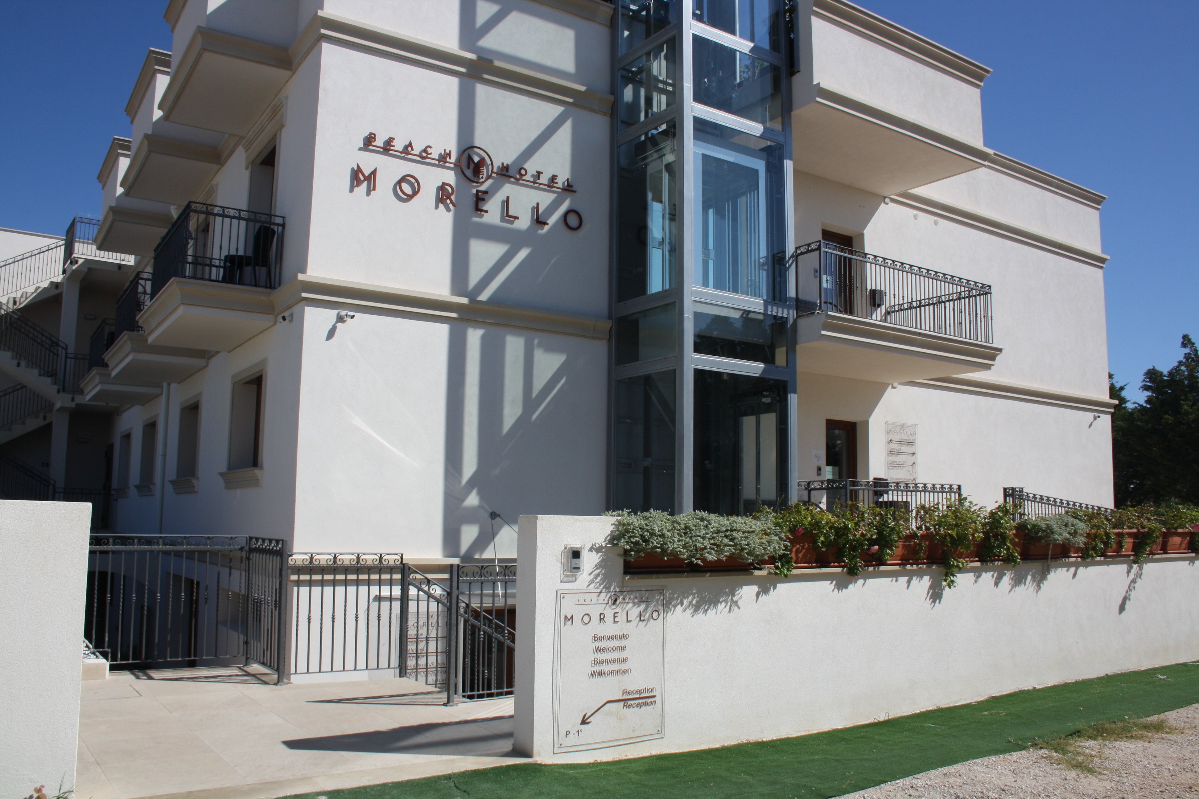 Morello Beach Hotel-官方