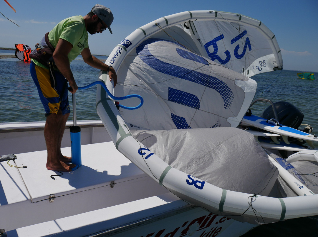 Fild'Air Kitesurf School-Meze必去景点