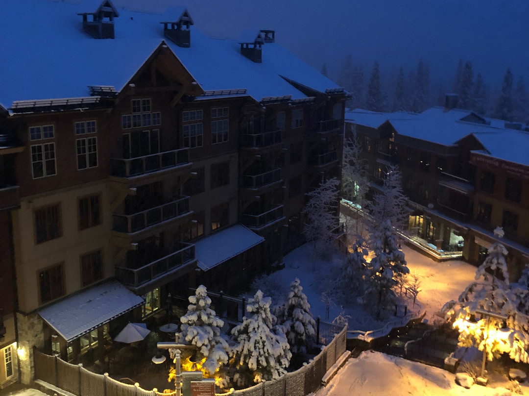 One Village Place Residences主图