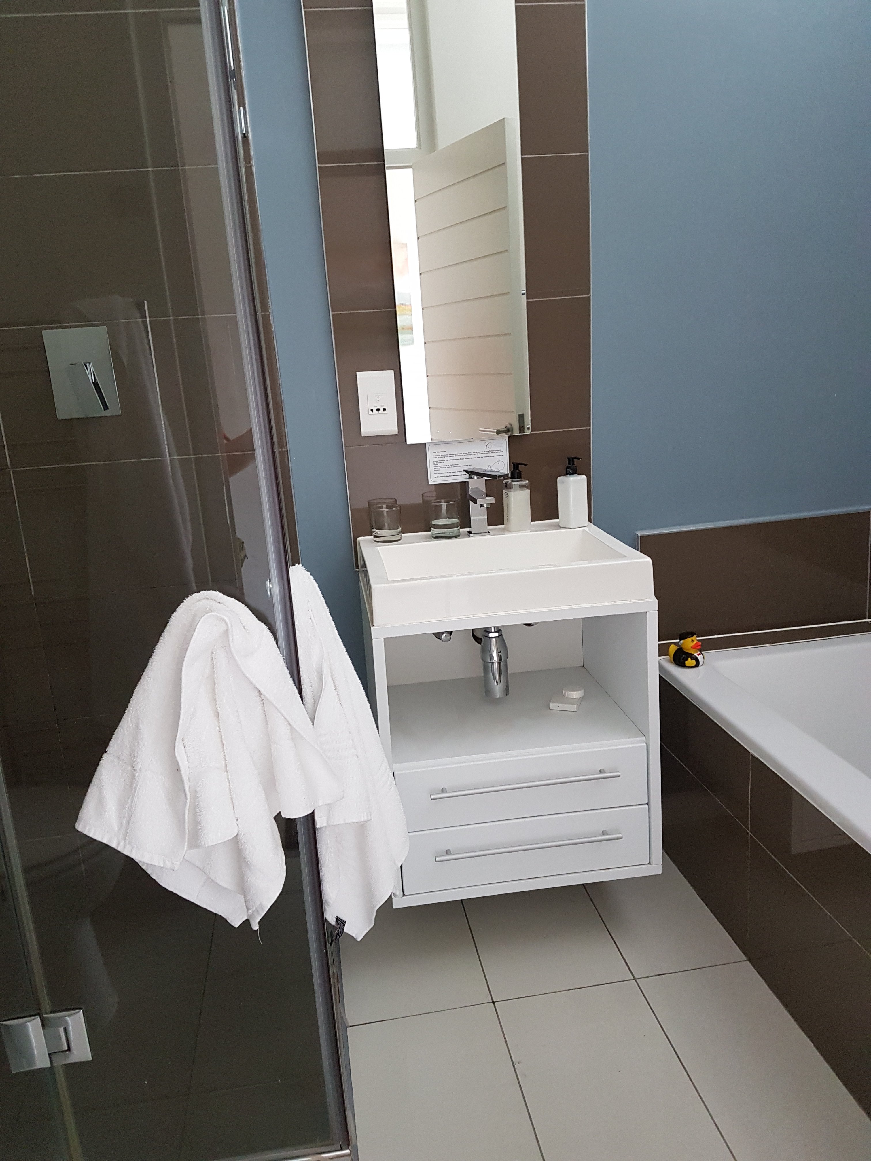 Whale Coast All Suite Hotel-浴室