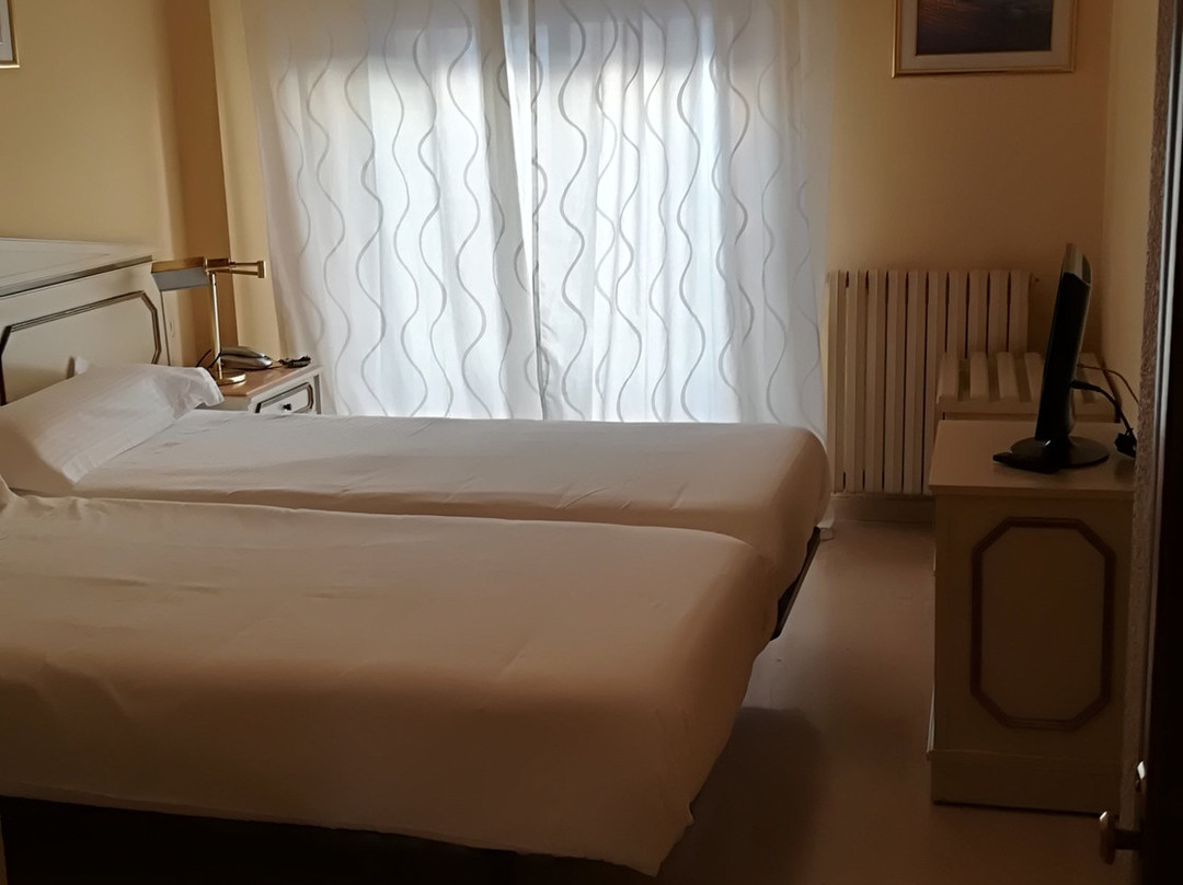 Hotel Restaurante Reina Victoria主图