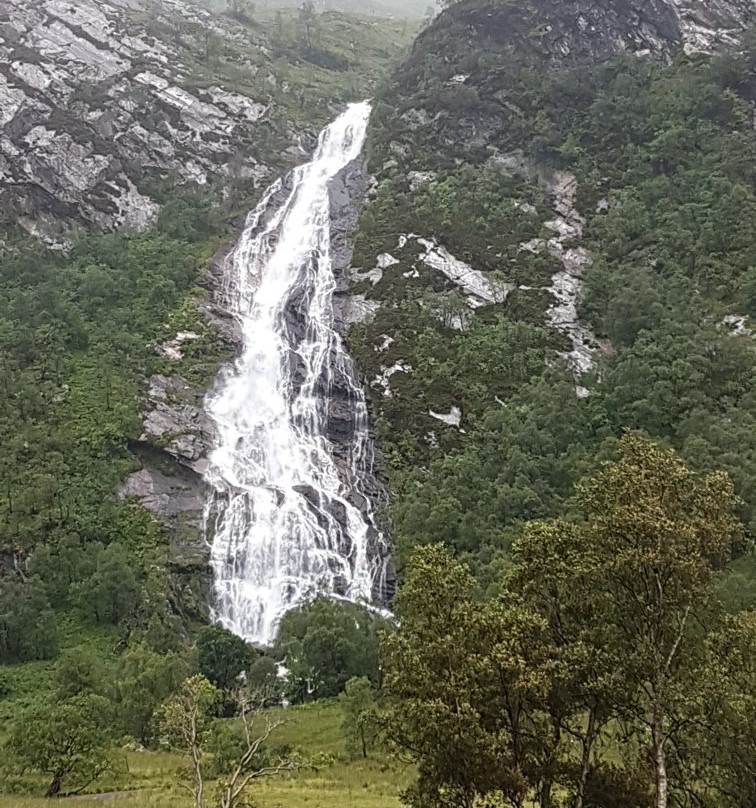 Steall Waterfall景点图片