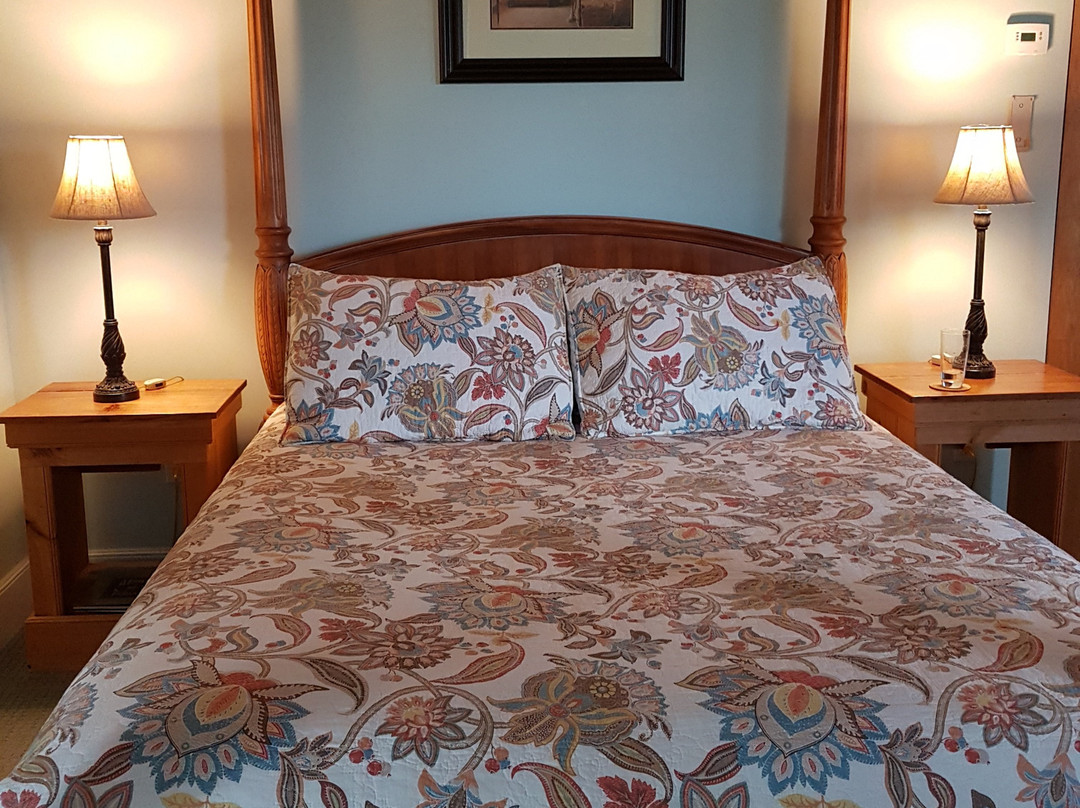 Olde Lantern Inn and Vineyard主图