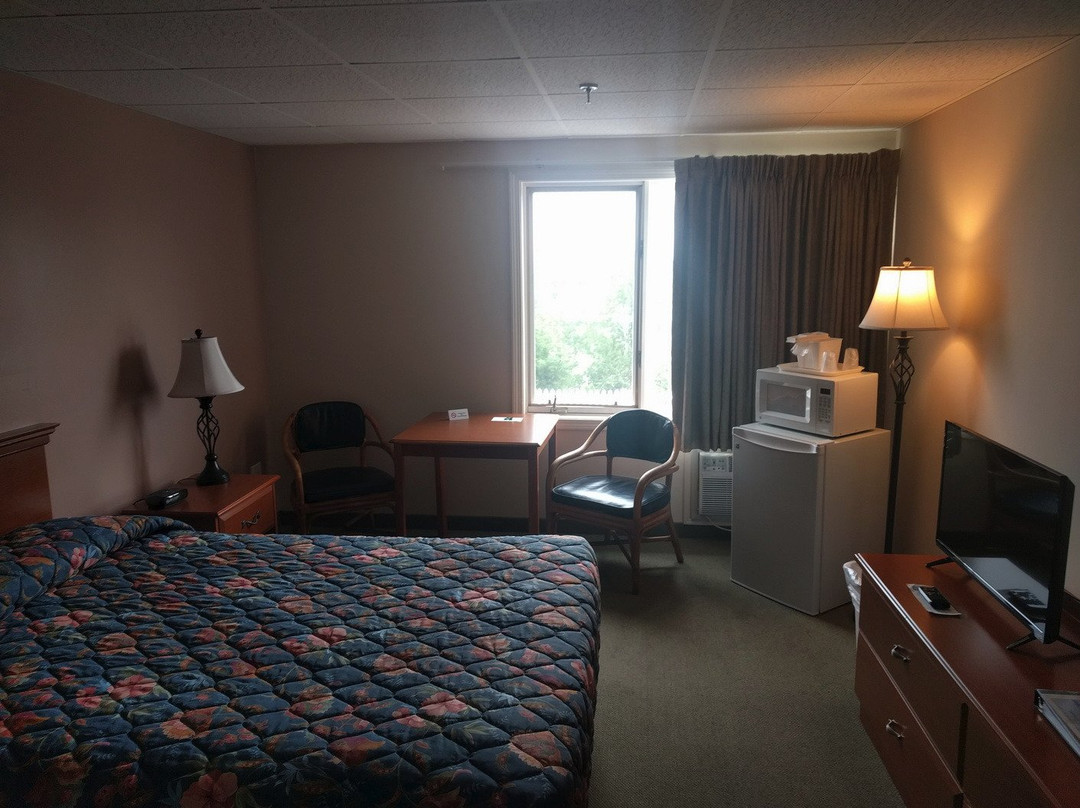 Eagle's Lodge Motel主图