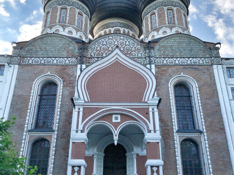 伊兹麦洛娃三角洲酒店主图